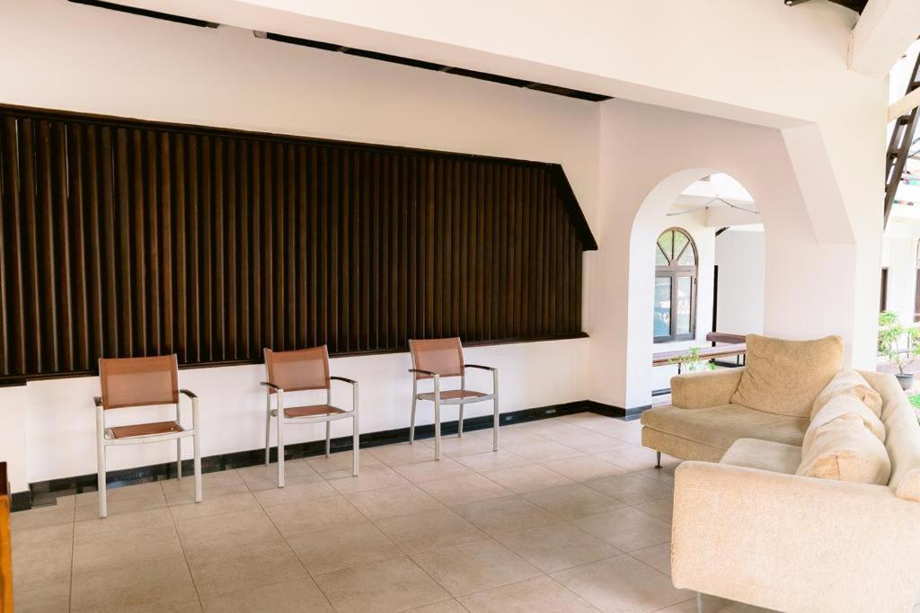 Romantic Garden Hotel Negombo Dış mekan fotoğraf