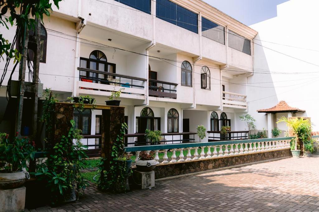 Romantic Garden Hotel Negombo Dış mekan fotoğraf