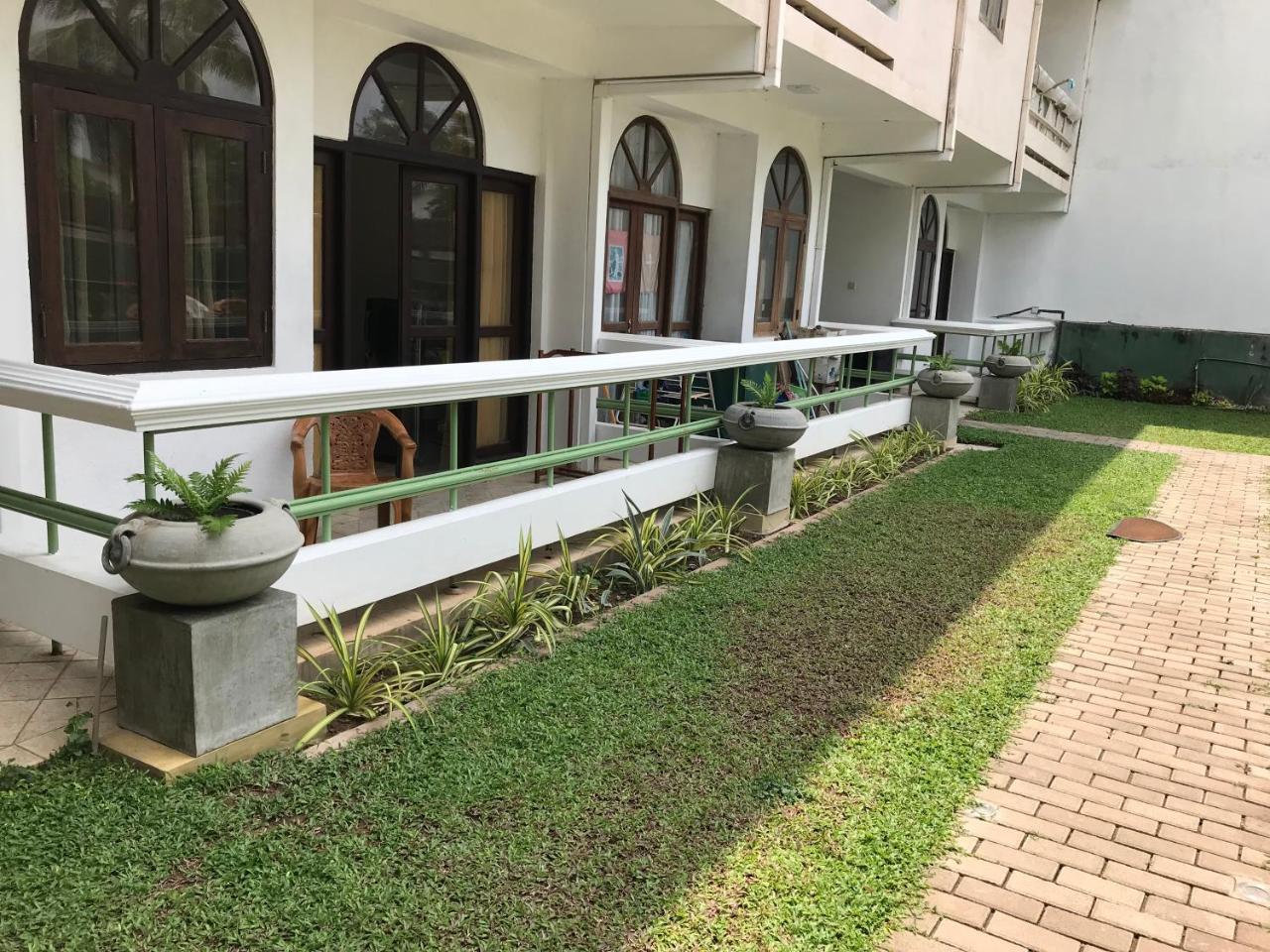 Romantic Garden Hotel Negombo Dış mekan fotoğraf